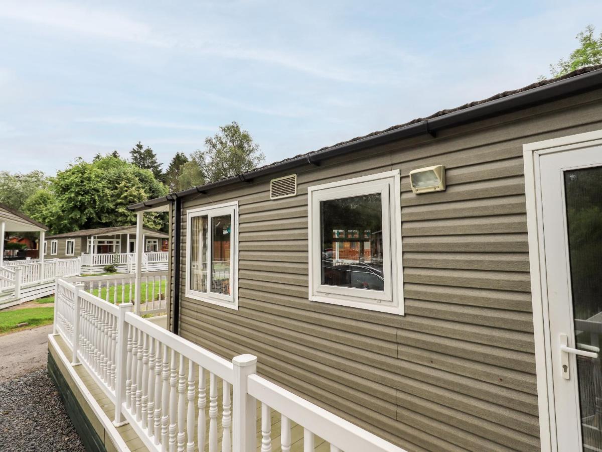 Pinehaven Lodge วินเดอร์เมียร์ ภายนอก รูปภาพ