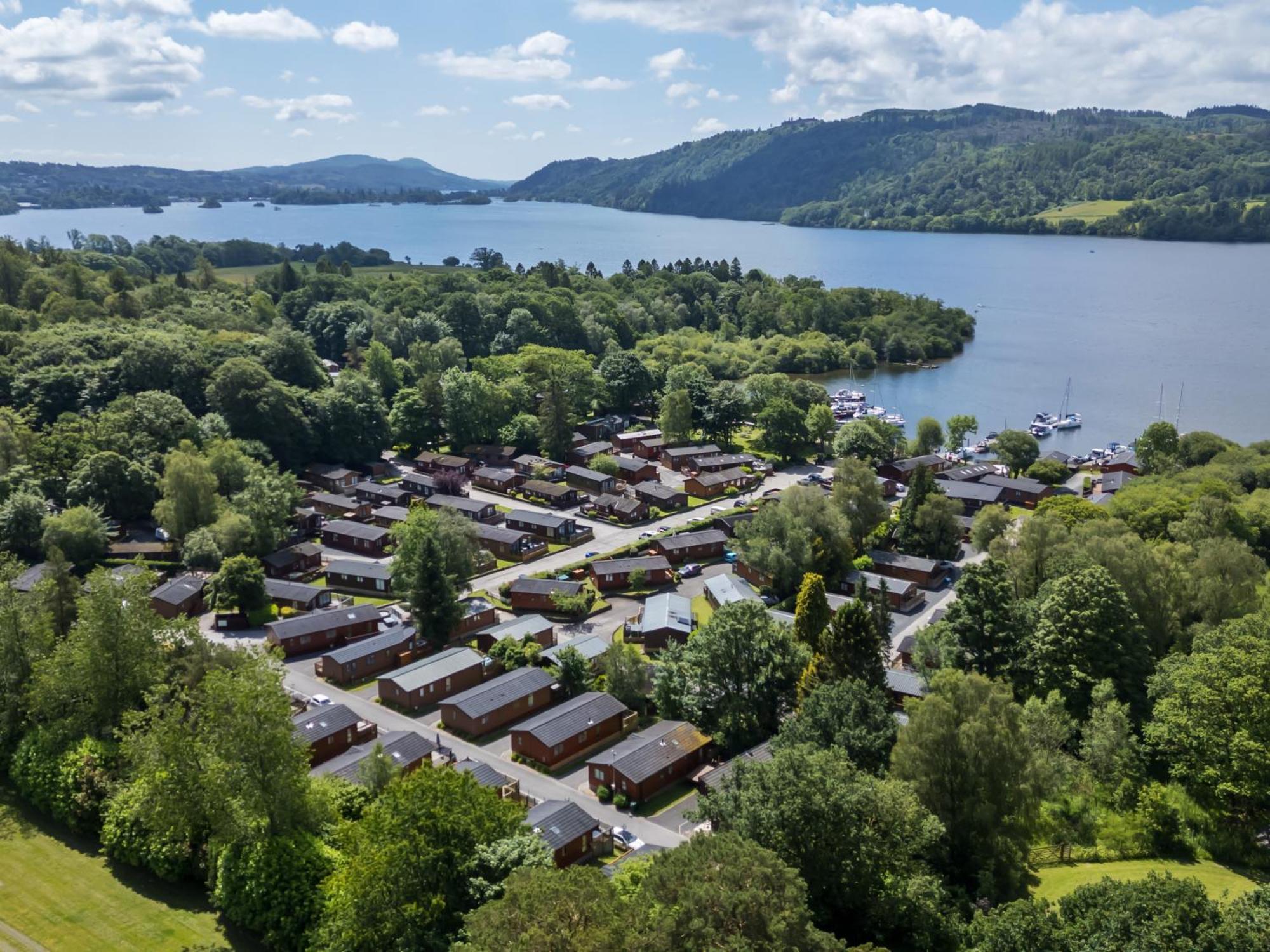 Pinehaven Lodge วินเดอร์เมียร์ ภายนอก รูปภาพ